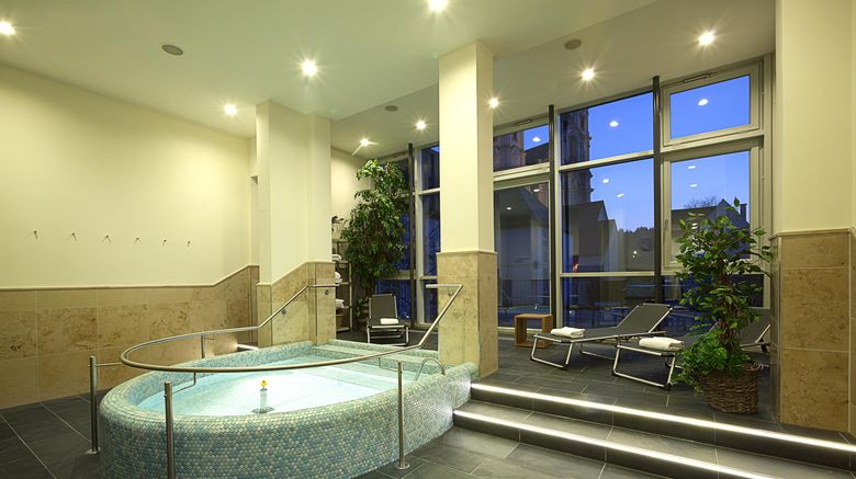 <b>Hotel Hirsch Lobby</b>. Images powered by <a href="https://www.leonardoworldwide.com/" title="Leonardo Worldwide" target="_blank">Leonardo</a>.