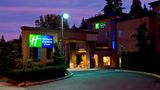 Holiday Inn Express & Suites Surrey Exterior