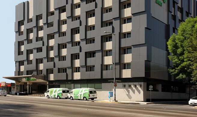 Holiday Inn Ciudad de Mexico Trade Ctr Exterior