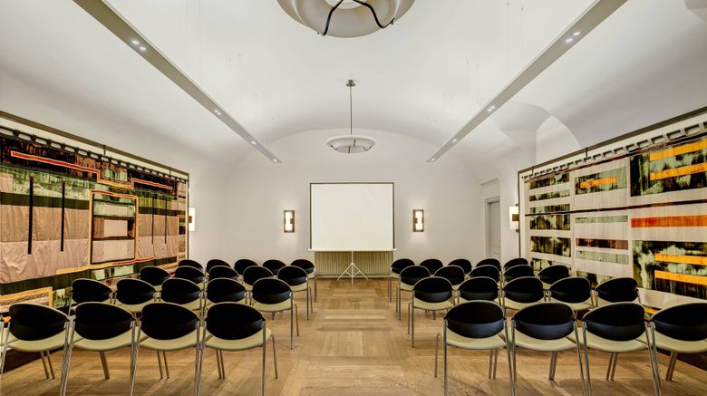 <b>Augustine, a Luxury Collection Hotel Meeting</b>. Images powered by <a href="https://leonardo.com/" title="Leonardo Worldwide" target="_blank">Leonardo</a>.