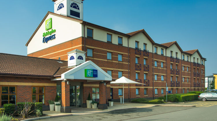 Holiday Inn Express Derby Pride Park Exterior