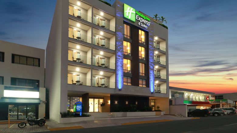 <b>Holiday Inn Express & Suites Exterior</b>. Images powered by <a href="https://www.leonardoworldwide.com/" title="Leonardo Worldwide" target="_blank">Leonardo</a>.