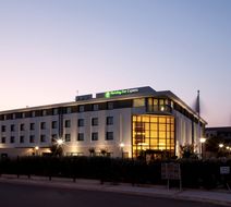 Holiday Inn Express Toulouse Airport Exterior