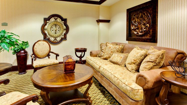 Holiday Inn Express Hotel & Suites Lobby
