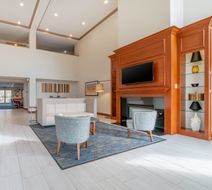 Holiday Inn Express Prince Frederick Lobby