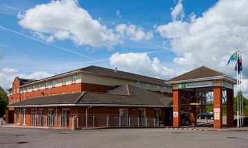 Holiday Inn Express Gloucester South