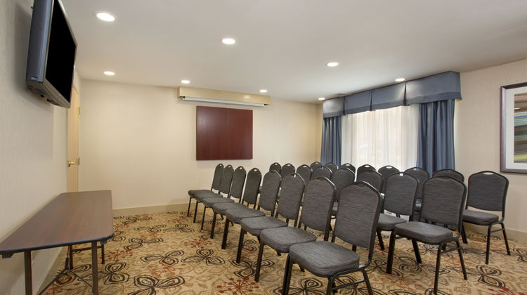 Holiday Inn Express Berea Meeting