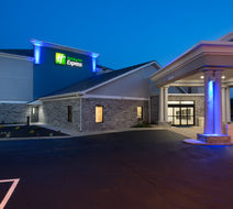 Holiday Inn Express Berea Exterior