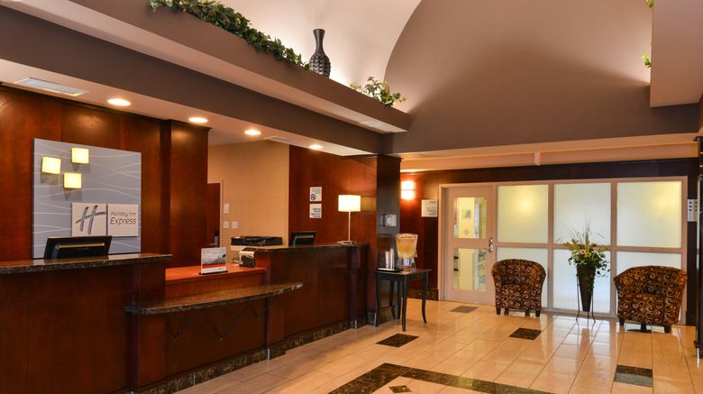 <b>Holiday Inn Express & Sts Edmonton North Lobby</b>. Images powered by <a href="https://www.leonardoworldwide.com/" title="Leonardo Worldwide" target="_blank">Leonardo</a>.