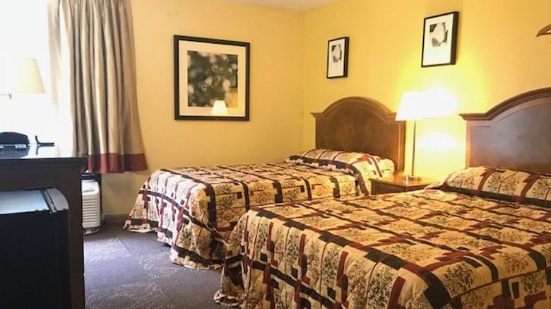 <b>Red Carpet Inn Macon Riverside Room</b>. Images powered by <a href="https://www.leonardoworldwide.com/" title="Leonardo Worldwide" target="_blank">Leonardo</a>.
