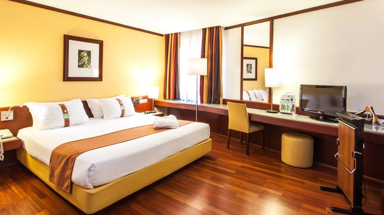 <b>Holiday Inn Lisbon Continental Suite</b>. Images powered by <a href="https://www.leonardoworldwide.com/" title="Leonardo Worldwide" target="_blank">Leonardo</a>.
