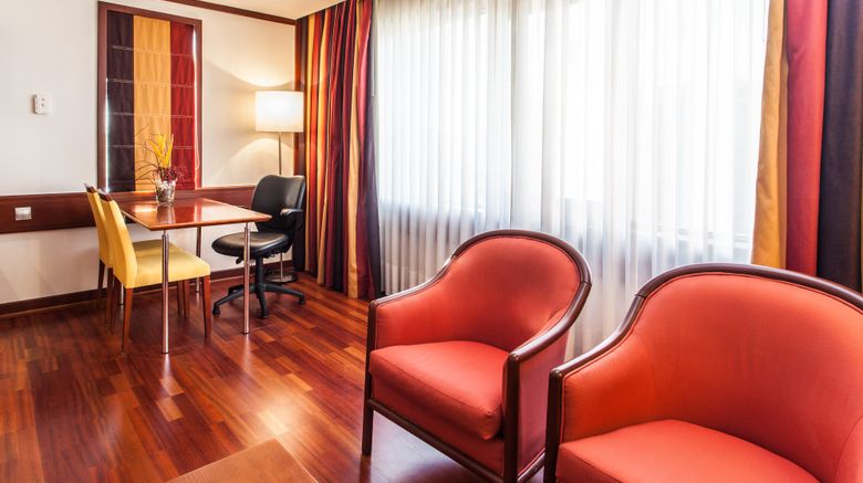 <b>Holiday Inn Lisbon Continental Suite</b>. Images powered by <a href="https://www.leonardoworldwide.com/" title="Leonardo Worldwide" target="_blank">Leonardo</a>.