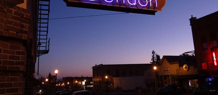 Hotel Condon Exterior
