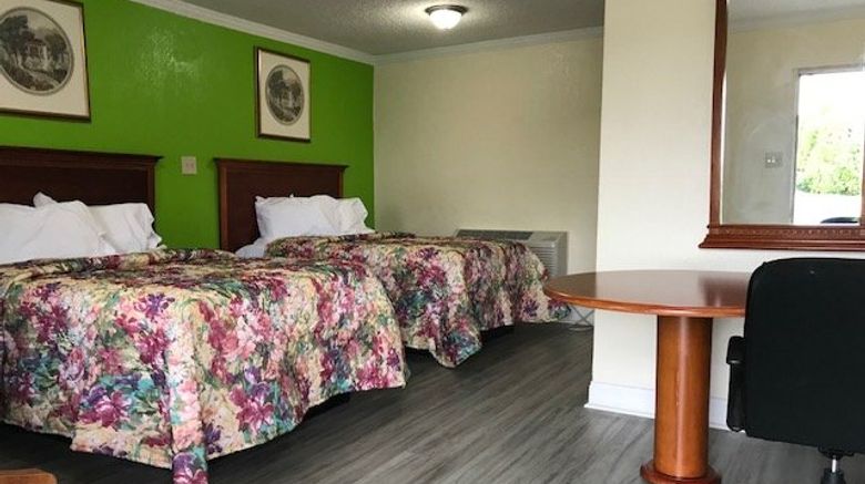 <b>Scottish Inns Stone Mountain Room</b>. Images powered by <a href="https://www.leonardoworldwide.com/" title="Leonardo Worldwide" target="_blank">Leonardo</a>.