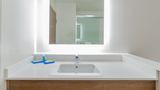 Holiday Inn Express & Suites Lake Havasu Room