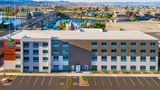 Holiday Inn Express & Suites Lake Havasu Exterior