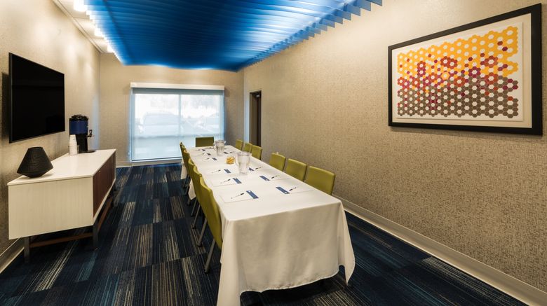 <b>Holiday Inn Express & Suites Lake Havasu Meeting</b>. Images powered by <a href="https://www.leonardoworldwide.com/" title="Leonardo Worldwide" target="_blank">Leonardo</a>.