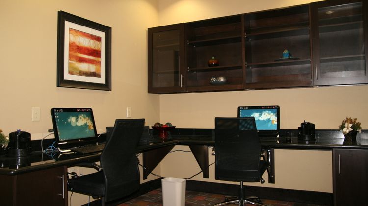 Holiday Inn Express & Stes George West Other