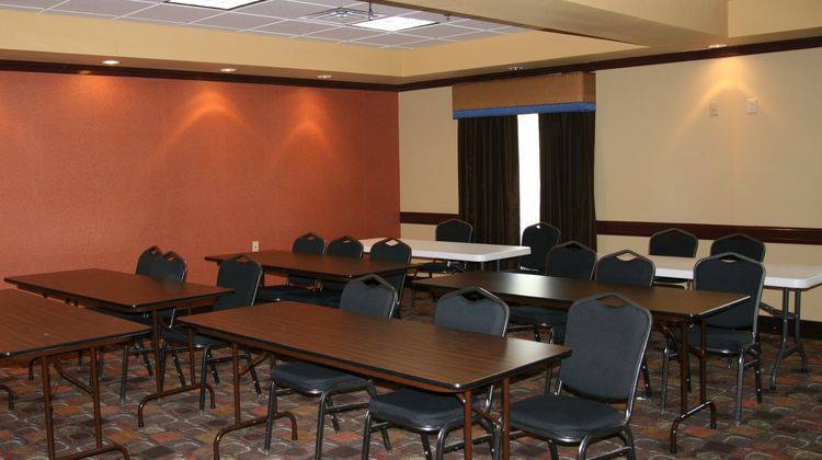 Holiday Inn Express & Stes George West Meeting