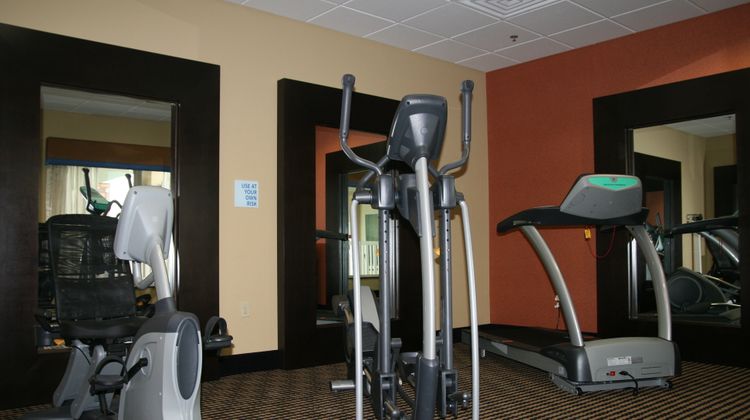Holiday Inn Express & Stes George West Health Club