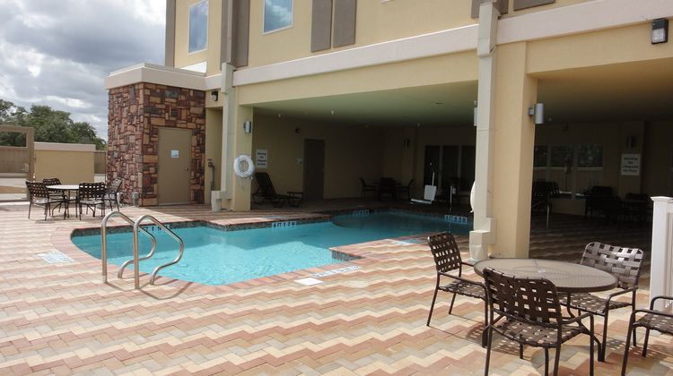 Holiday Inn Express & Stes George West Pool