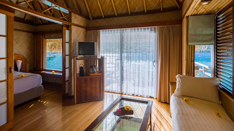 <b>InterContinental Le Moana Resort Suite</b>. Images powered by <a href="https://www.leonardoworldwide.com/" title="Leonardo Worldwide" target="_blank">Leonardo</a>.