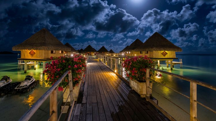 InterContinental Le Moana Resort Exterior