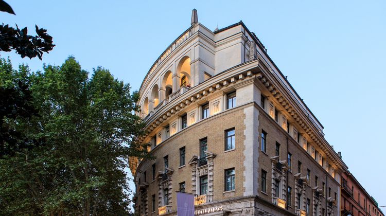 Grand Hotel Palace Exterior