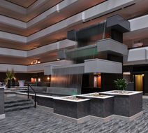 Holiday Inn Beaumont-Plaza Lobby