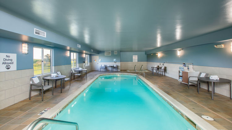 Holiday Inn Express & Suites Altoona Pool