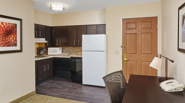 Staybridge Suites Chicago/Glenview Room