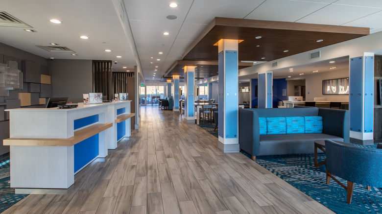 <b>Holiday Inn Express & Suites Gainesville Lobby</b>. Images powered by <a href="https://www.leonardoworldwide.com/" title="Leonardo Worldwide" target="_blank">Leonardo</a>.