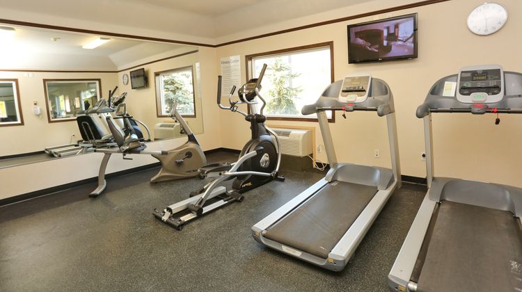 Holiday Inn Express Hotel & Suites Health Club