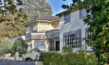 Reigate Manor