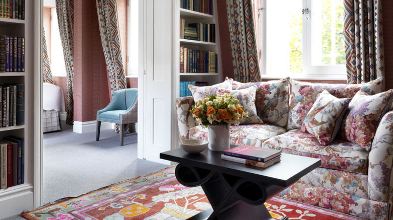 <b>Covent Garden Hotel Suite</b>. Images powered by <a href=https://www.travelagewest.com/Hotels/London/