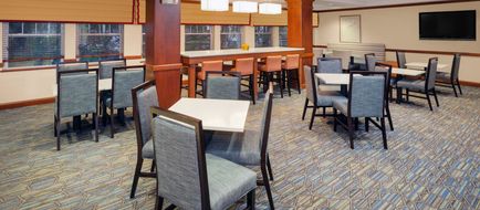 Holiday Inn Express & Stes Hampton South Exterior