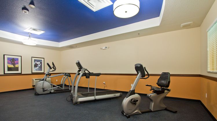 Holiday Inn Express & Sts Denver East Health Club