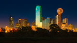 Crowne Plaza Dallas Market Center Exterior