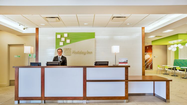 Holiday Inn Sydney - Waterfront Hotel Exterior