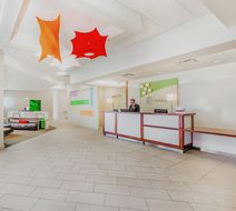 Holiday Inn Sydney - Waterfront Hotel Lobby