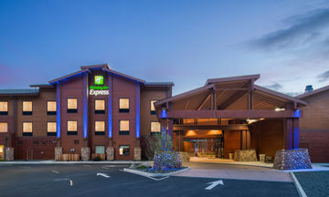 Holiday Inn Express Redwood Natl Park