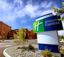 Holiday Inn Express Redwood Natl Park Exterior