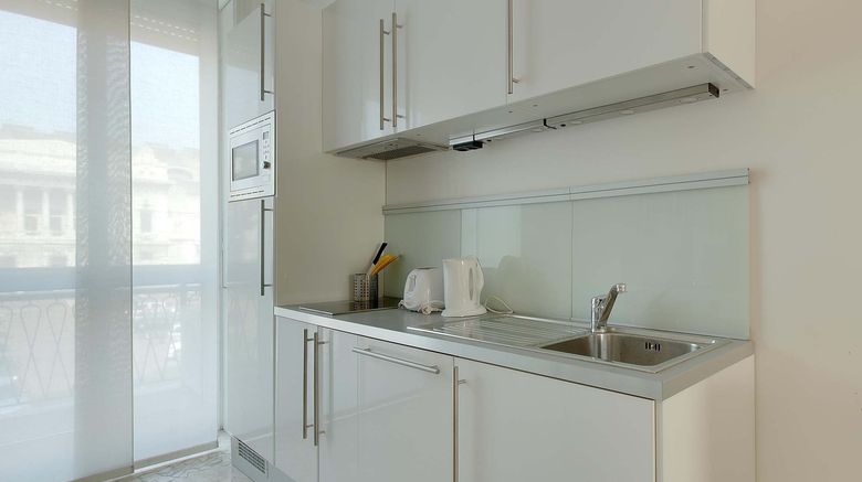 <b>Milan Apartment Rental Room</b>. Images powered by <a href="https://www.leonardoworldwide.com/" title="Leonardo Worldwide" target="_blank">Leonardo</a>.