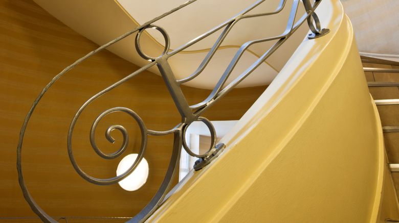 <b>Crowne Plaza Hotel - John Lennon Airport Lobby</b>. Images powered by <a href="https://www.leonardoworldwide.com/" title="Leonardo Worldwide" target="_blank">Leonardo</a>.