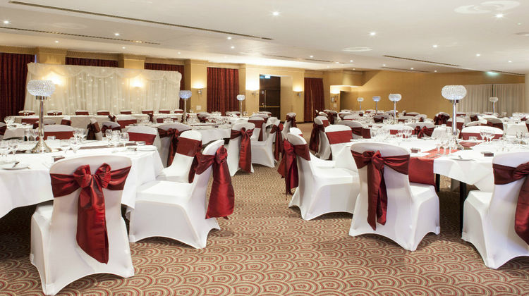 Crowne Plaza Hotel - John Lennon Airport Ballroom