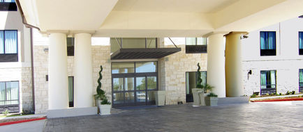 Holiday Inn Express & Suites Cuero Exterior