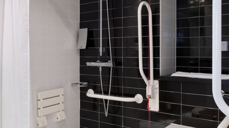 <b>Holiday Inn Express Leeds East Room</b>. Images powered by <a href="https://www.leonardoworldwide.com/" title="Leonardo Worldwide" target="_blank">Leonardo</a>.