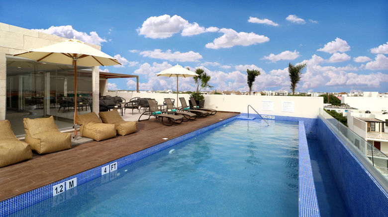 <b>Holiday Inn Express & Suites Pool</b>. Images powered by <a href="https://www.leonardoworldwide.com/" title="Leonardo Worldwide" target="_blank">Leonardo</a>.