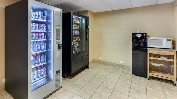 Holiday Inn Express Downers Grove Other