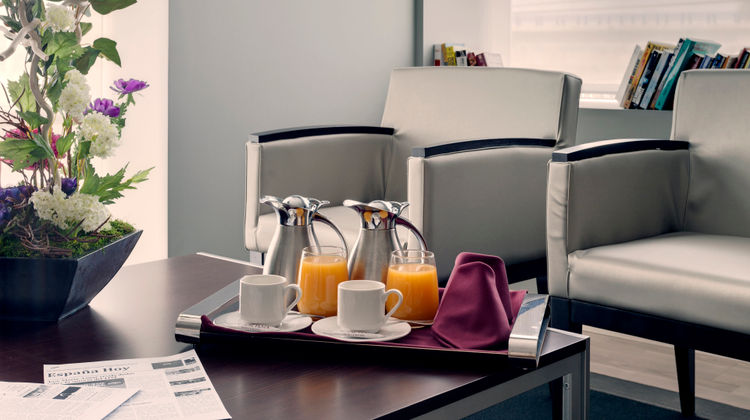 Crowne Plaza Hotel Madrid Airport Room